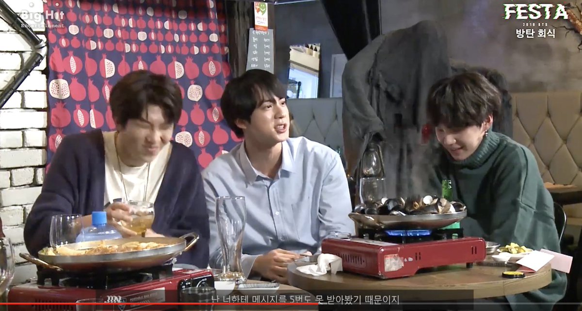 milktae_jpg's tweet photo. #V: I got a msg from SUGA!
bts: WAHH
#SUGA: Why can't you guys imagine me txting?
#JIN: BECAUSE I HAVENT EVEN RECEIVED 5 MESSAGES IN MY WHOLE LIFE FROM YOU
bts: sO wHat did he SAY?
#SUGA: DONT SAY ITT
#V: He said I love you
bts: WAH
#V: I was so touched I cried for 10 minutes https://t.co/CKTFDP84dv