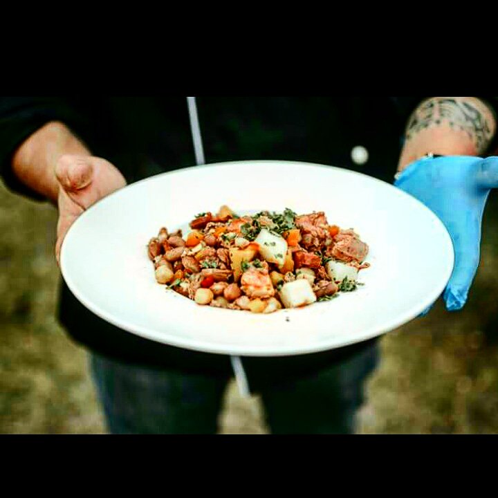 Momento de compartir de amar y de expresar en un plató  el sentir de mi corazón <a href="/GatoDumas_Mvd/">Gato Dumas Uruguay</a> @Rabelesfuego