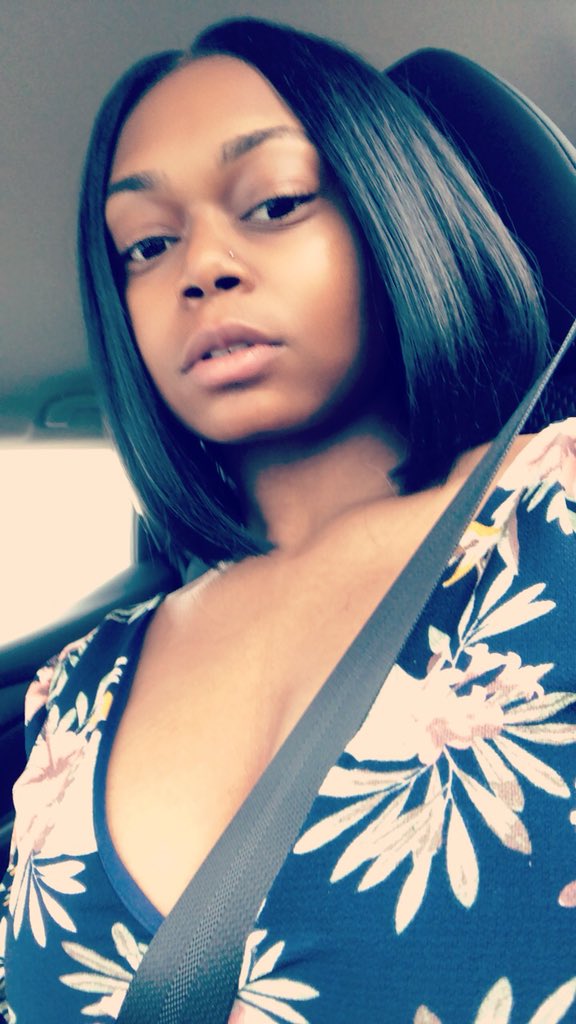LondynPaigeee's tweet photo. Had To 🤩
#CleanSkinTwitter https://t.co/2A6J8e1xbu