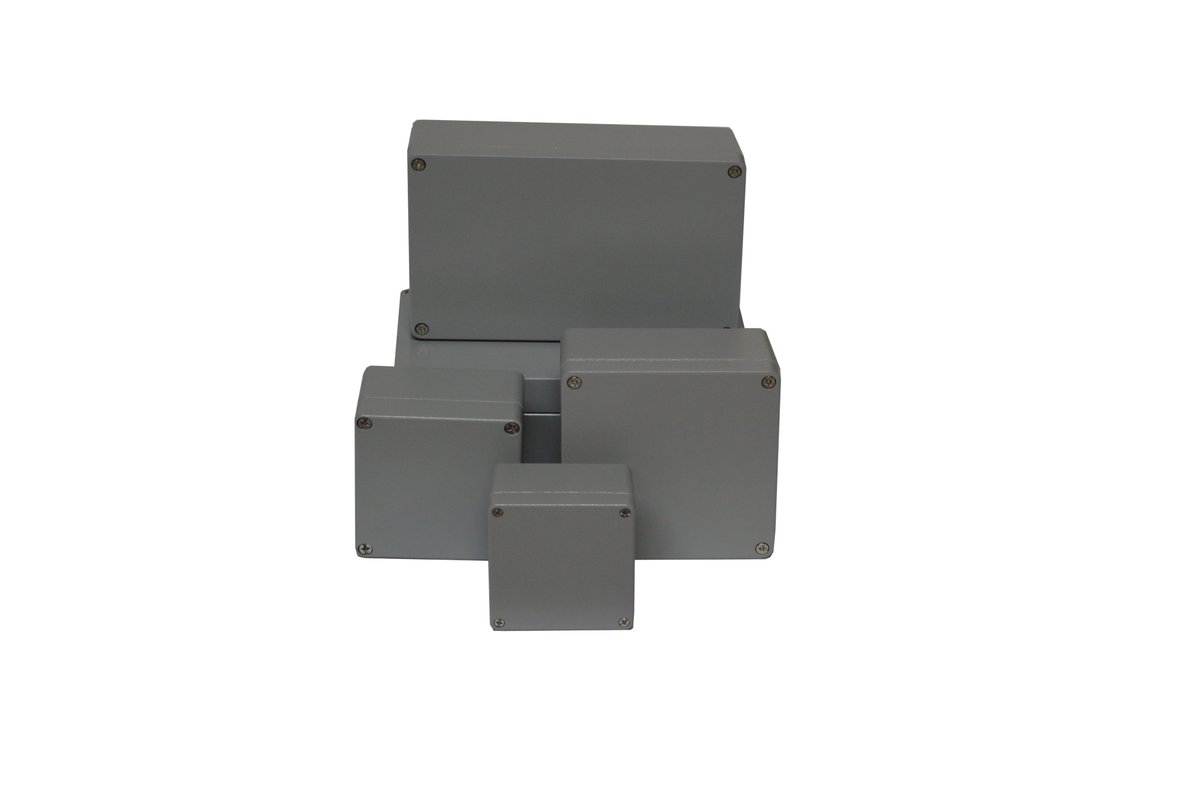 cetekltd's tweet photo. CE-TEK’s CEA range of die-cast aluminium enclosures offers a highly adaptable housing for terminals, data communications, #electronics and other #electrical components. We also have the largest stock of this product in the #UK ready to dispatch same day. Call us at 01298 872233 https://t.co/LAByQoVMnr