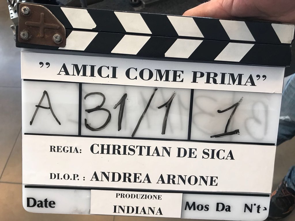 medusa_film's tweet photo. Il primo ciak non si scorda mai! Specie quando torni sul set con un amico di vita.

🎬 Partite oggi le riprese di #AmiciComePrima, il film prodotto da #IndianaProduction che riporta insieme @MassimoBoldi e @ChriDeSica.
A Natale al cinema 🎬 https://t.co/ORmhtw8GDp