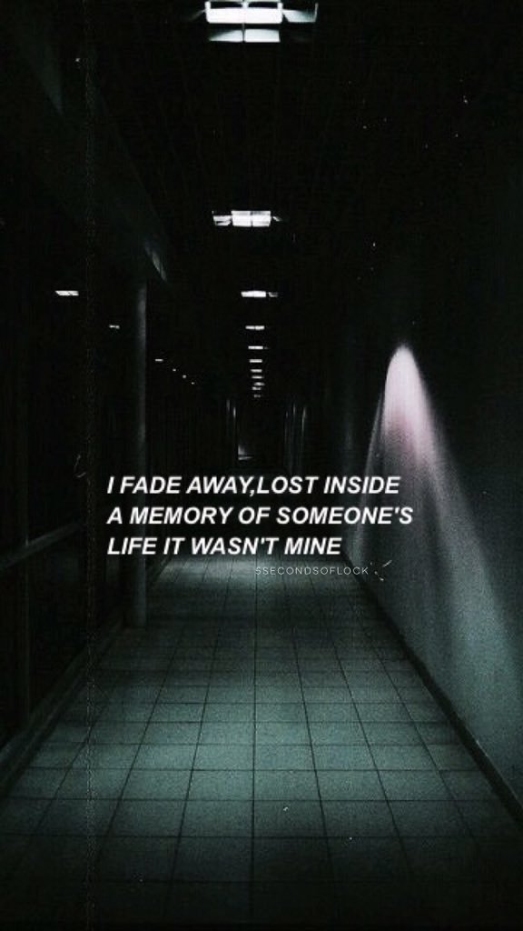 The5SOSMafia's tweet photo. #GoodbyeSGFG #GoodbyeBrokenHome #GoodbyeInvisible #Team5SOS https://t.co/8jvXWPOe7d