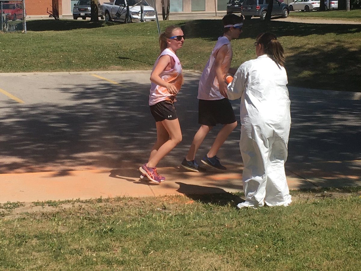 femadillss's tweet photo. It was a beautiful day for Madill’s 2018 Mad Dash Colour Run to raise money for the Building Bridges campaign. https://t.co/v58QPN0s4j
