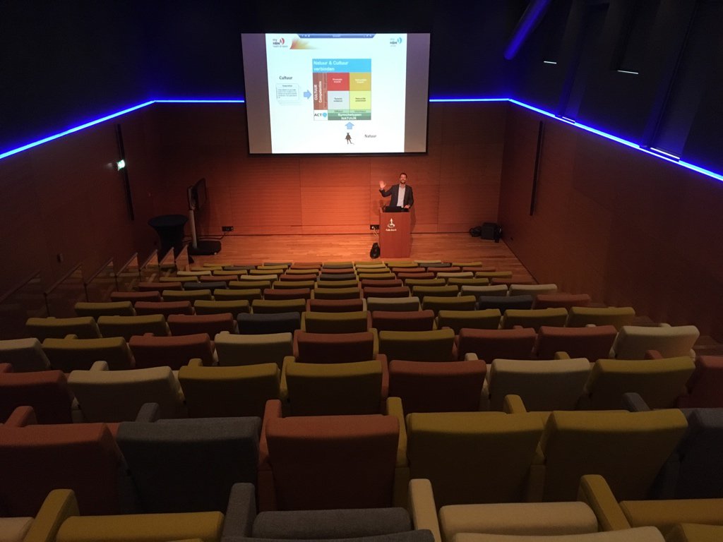 hbmhealthtalent's tweet photo. Klaar voor de workshop vitaliteit bij @Rabobank Venlo #humanbeingmanagement https://t.co/cqg8BBqYl5