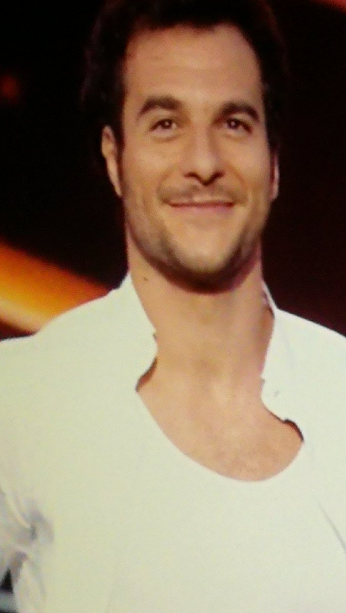 GGOUBAND's tweet photo. Étant donné qu'ici il🌧️, et bien j'ai regardé en replay #LCDLA2018 😂😂, et surtout le passage où il y a @Amir_Off 🤣🤣, quelle surprise 😃. https://t.co/r7LAY1zpSY