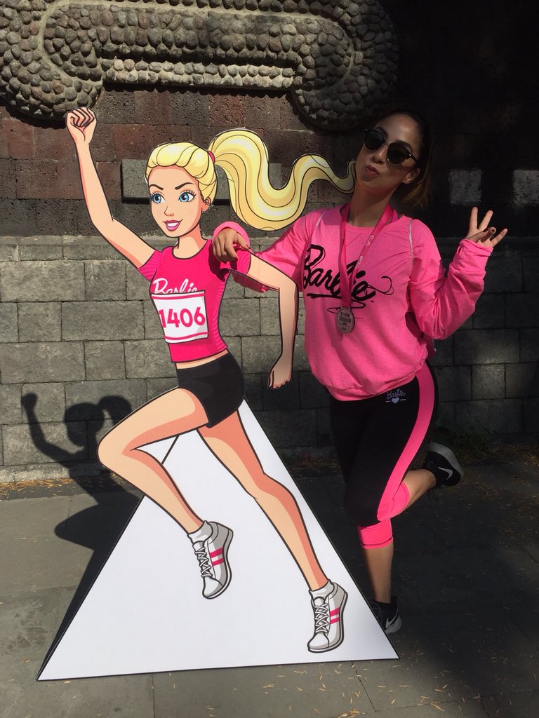 Cineinformacion's tweet photo. La 1a carrera de #Barbie en México se realizó el domingo 10 de junio en el circuito Bosque de Chapultepec. Más de 12 mil personas se dieron cita para cruzar la meta de #BarbieRun2018. Los registros se agotaron a pocos días de la apertura de las inscripciones @Barbie #BarbieRunMX https://t.co/omXkapBFih