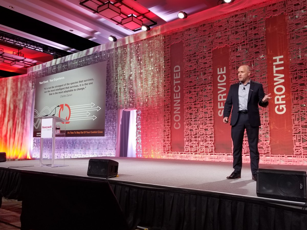 janmcb50's tweet photo. Wayne Kent VP/GM of HBS Americas kicks off HUG 2018 talking about Evolution #hugbuild #IWork4HON https://t.co/hhk7BAjW8s