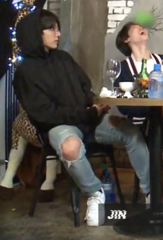 jungkookpetals's tweet photo. jungkook with specs and the way he sit ugh so boyfriend https://t.co/Nyl92mv8NH