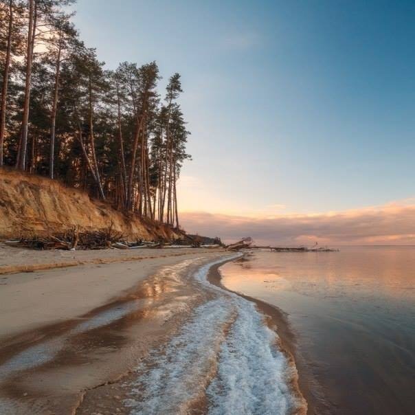 welcome2ukr's tweet photo. Do you know that there is a sea near #Kyiv?😎🌊#welcometoukraine #cometoukraine #enjoyukraine #kiev #vyshgorod #kyivsea #ukraine #ukrainian #ukrainiannature #beautiful #sea https://t.co/doL9lMOHmU