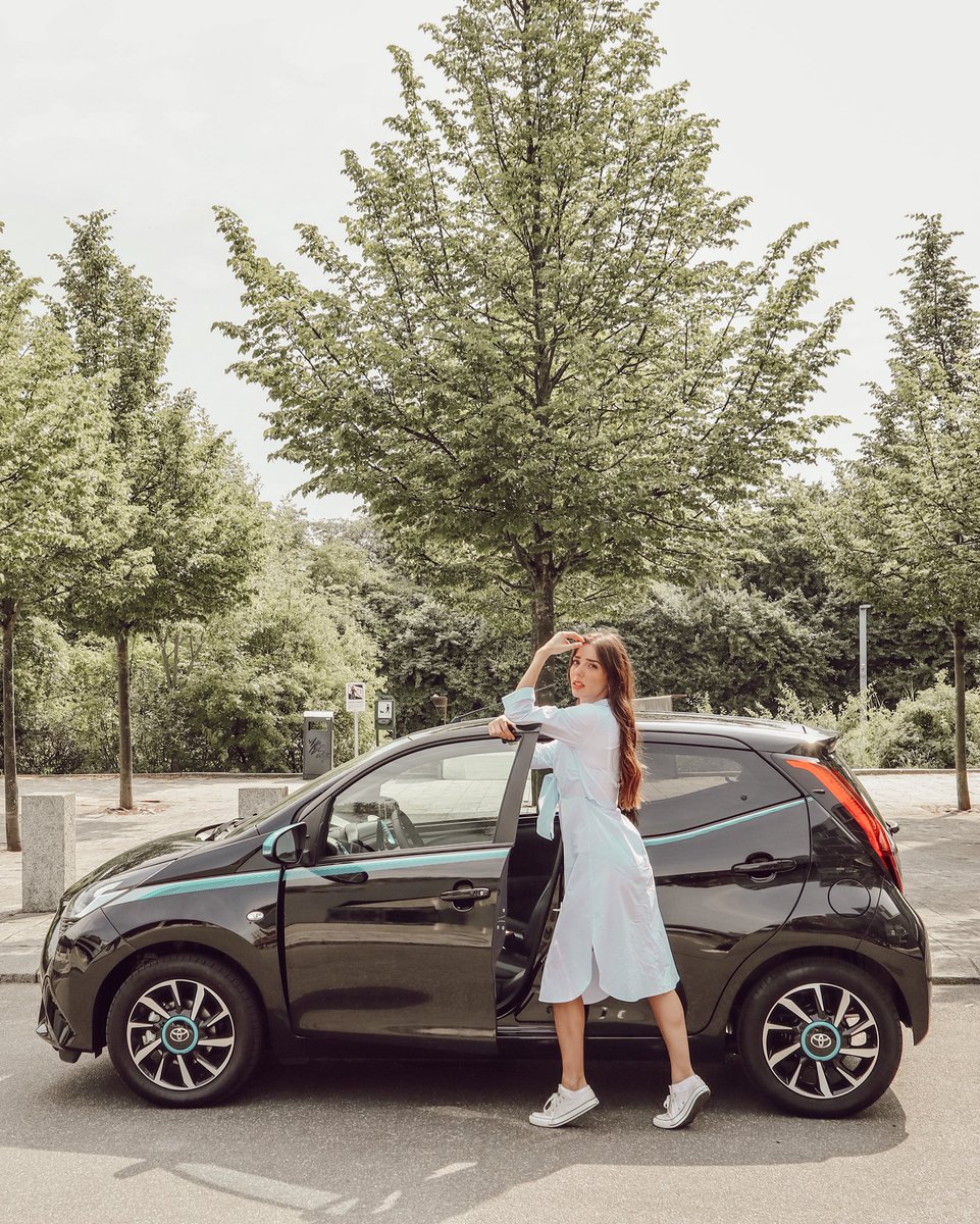 Alittletoooften's tweet photo. Ha sido demasiado emocionante poder descubrir Copenhague en el nuevo Toyota AYGO. Al principio me asustaba un poco conducir en otro país, pero nunca permito que me pare el miedo y ¡menos mal porque ha sido alucinante! #AYGO #AYGOJustGo @Toyota_Esp https://t.co/s7KFXfCQsU