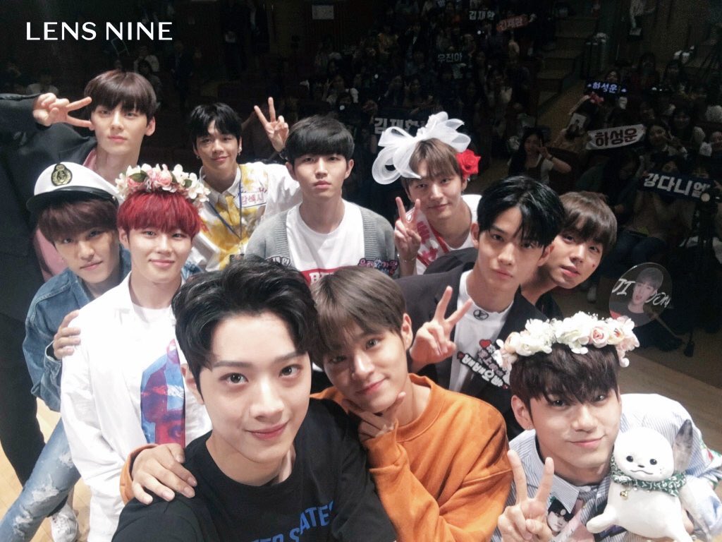 ONGSEONGWU_TH's tweet image. [📷]☁️🎪 ภาพเซลฟี่ของหนุ่มๆ #WANNAONE จากงานแฟนไซน์ Lens Nine ที่ผ่านมาค่ะ✨💛
©lensnine
#옹성우
#워너원