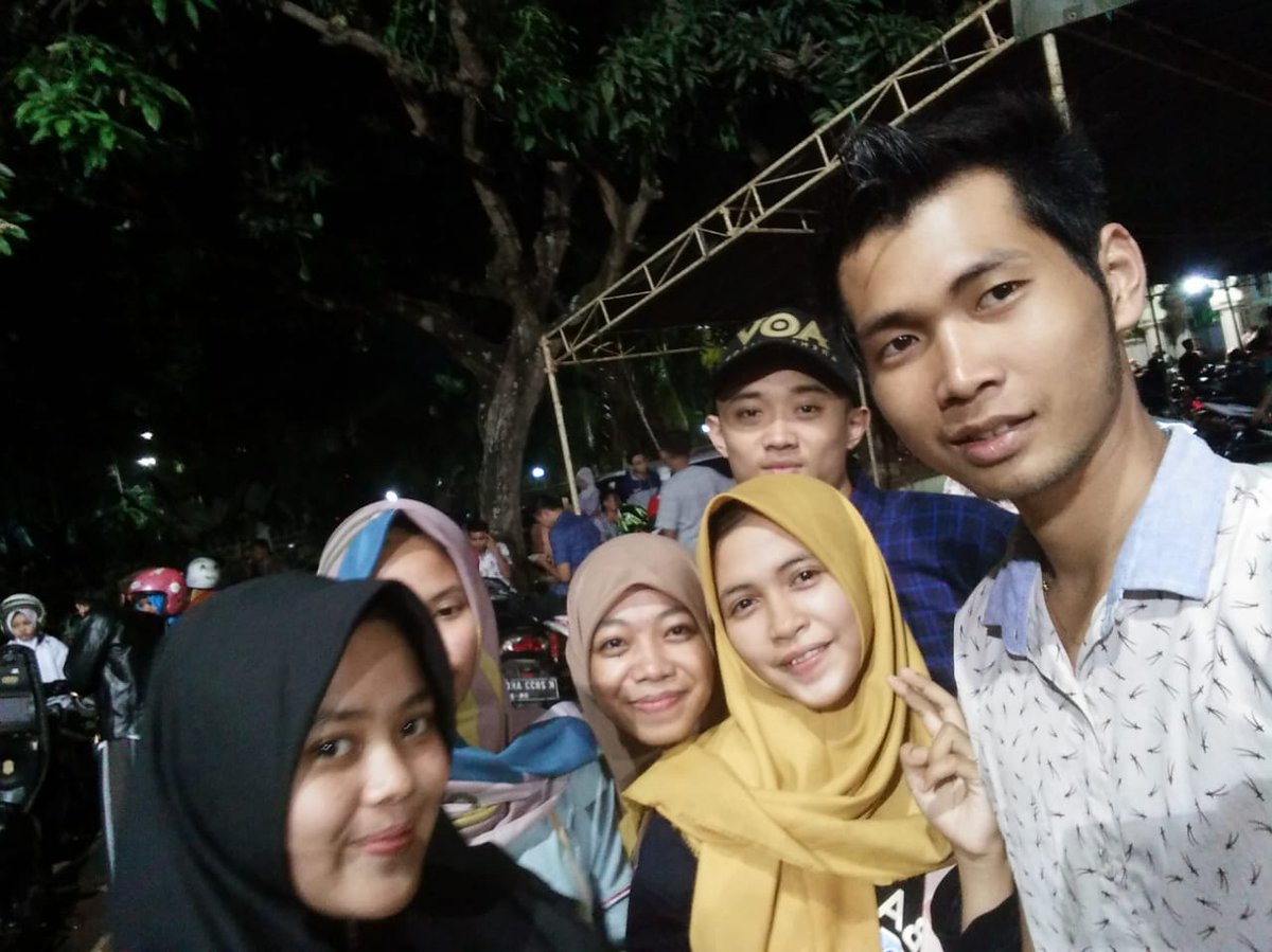 diyyah_99's tweet photo. See you next time guys😘💃 https://t.co/3J9UxfkGoc