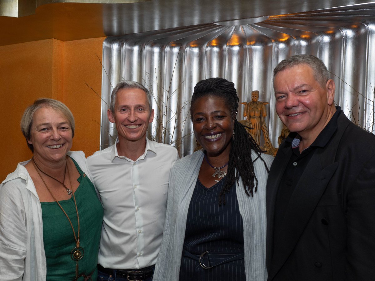 MercuryMusicals's tweet photo. Thank you to our brilliant #Stiles + #Drewe MTI #MentorshipAward, #BestNewSongPrize & #SSSSPOTY judges, @StilesandDrewe, @McKennaSusie, #SharonDClarke, #JuliaMcKenzie, @seckerson, @RebeccaTrehearn, @RebeccaCaine, @eggsbened & #StephenRidley for joining us yesterday! https://t.co/P4yY5BdvLw