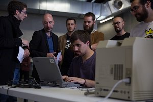 TelecomSudParis's tweet photo. Vous êtes fans du #rétro ? Vous adorez le bruit des vieux ordinateurs ? Venez découvrir le nouveau @MuseeInt de @TelecomSudParis ou contribuez à sa collection. #Histoire #Numérique
➡️ https://t.co/9QatYQysTg https://t.co/vGTRQlSHZx