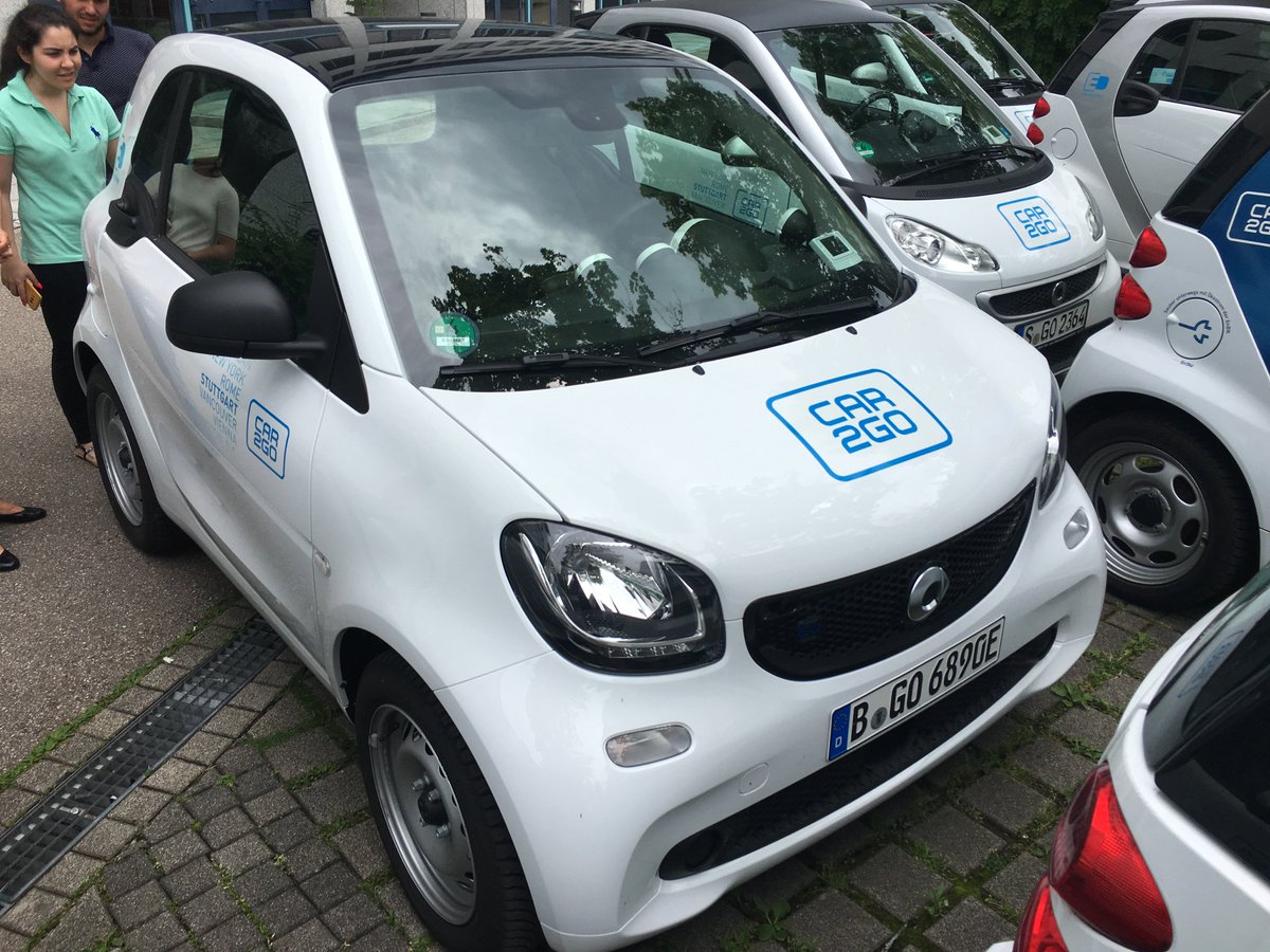 maxmaier's tweet image. Hello, what have we here?
New #car2go smart EVs in Stuttgart! 🖤