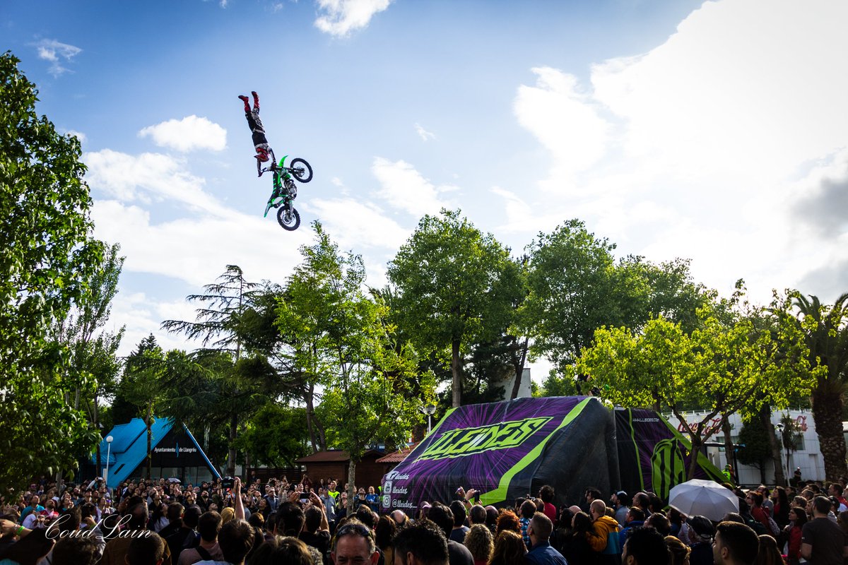 coudlain's tweet photo. #Freestyle #FMX en el #festival Moto Weekend 2018 de #Gijón, #Asturias / galeria FLICKR https://t.co/o6DMxnMibd #motoweekend #motoweekend2018 #motor #motos #show #espectaculo @moto_weekend @Lleides_ @gijon @GijonTurismo @GijonTurismo @TurismoAsturias @igers_gijon #lleides https://t.co/azzZDrtOaJ
