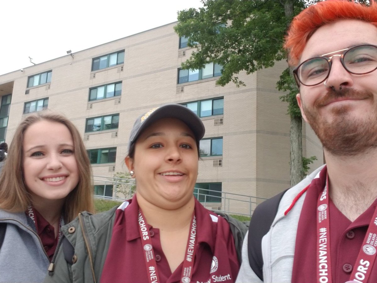 RICMason1's tweet photo. Parking crew is ready for session 4!!!! #newanchors https://t.co/s7ImgzNiCk
