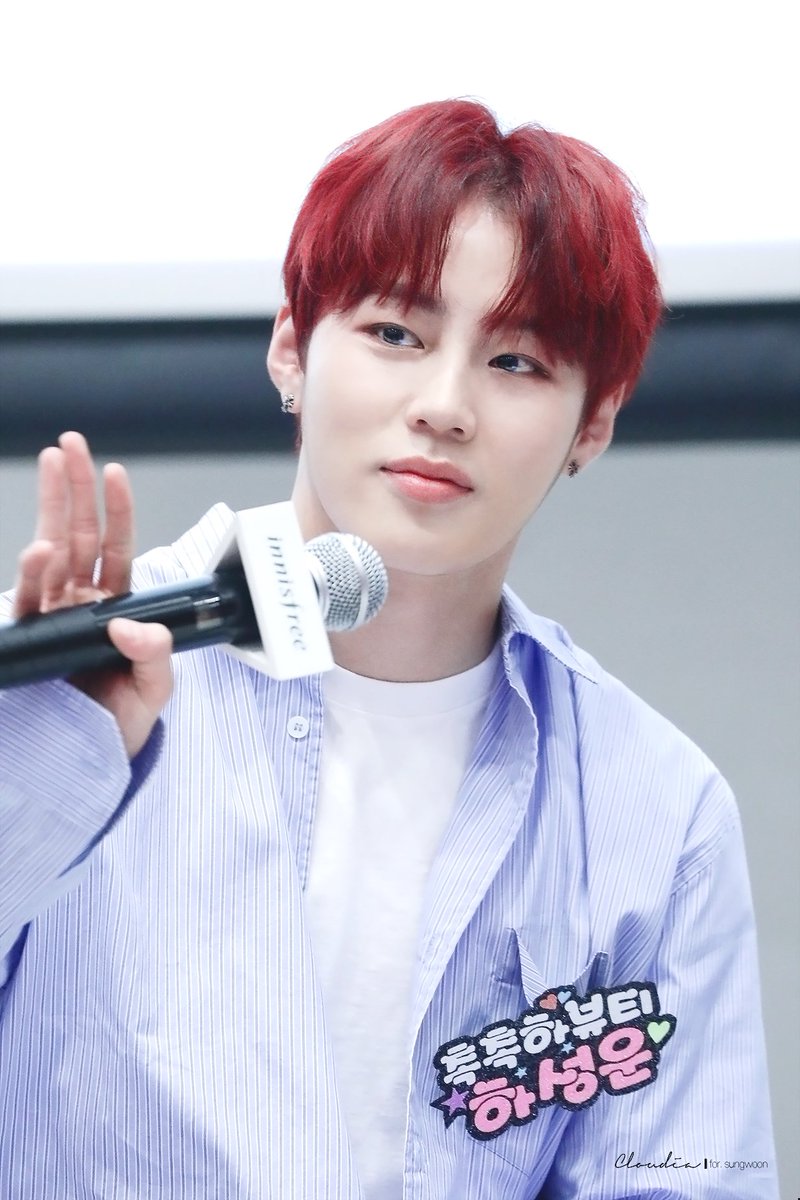 luv_cloudia's tweet photo. rt이벤트) 저희집 전자강아지 포메라니안에게 안경을 사준 기념으로 알티추첨 한 분께 성운이 액자를 보내드립니다. https://t.co/tQtLYBVFwJ