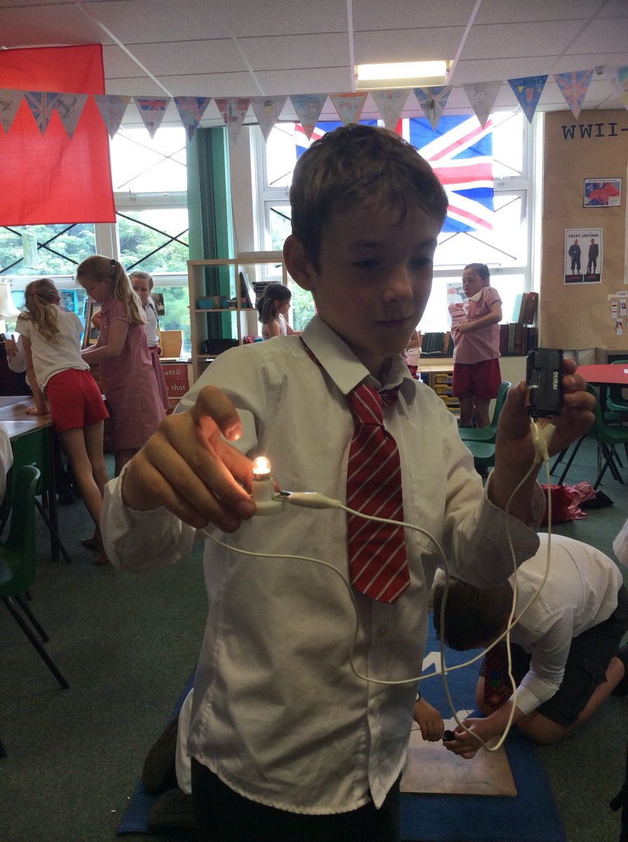 Alvertonrg's tweet photo. Really switched on. @alvertonschool https://t.co/HM5xoiFlIM