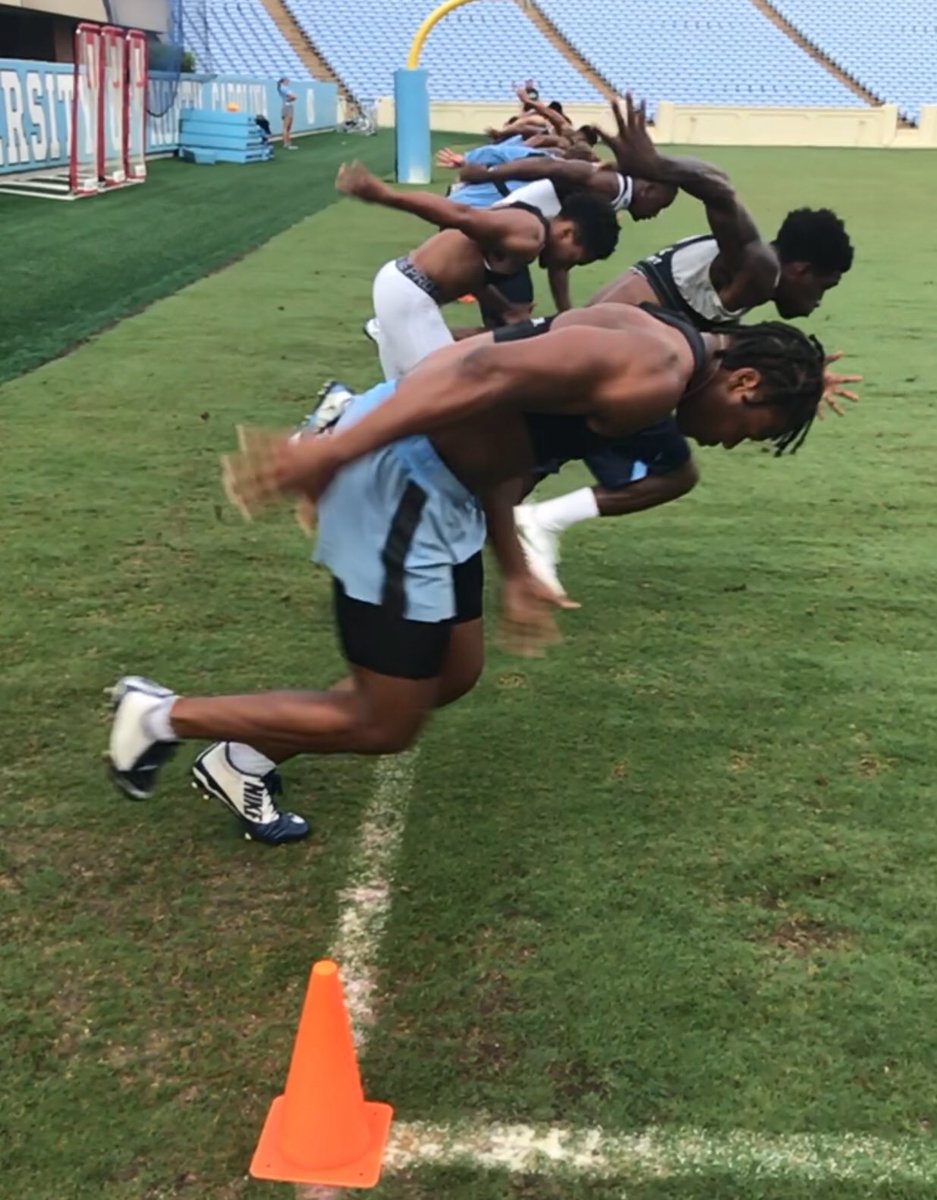 Wake up and get to work! Monday run:✔️ #BuiltHeelTough