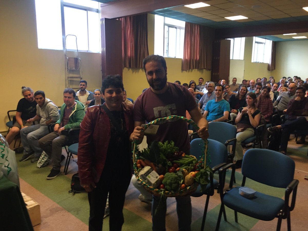 EmausBilbao's tweet photo. Agradeceros a todos/as los/as que acudisteis el martes al evento de Bioeskola. Fue un auténtico placer compartir con vosotros/as este momento tan especial. MUCHÍSIMAS GRACIAS!!! Continuamos trabajando para poder mostraros de una forma más cercana el proyecto Bioeskola. https://t.co/g9BFt7Ie1r