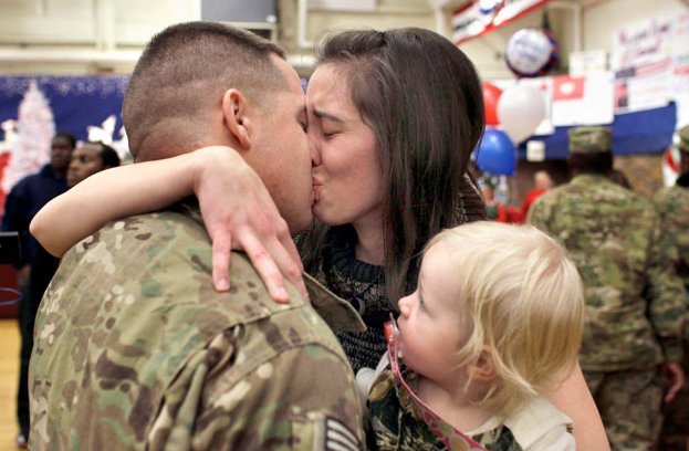 THEANTHEMGIRL's tweet photo. Thanks to all the men + women who "hold down the fort". We value your service. https://t.co/MN3FQJSeZx