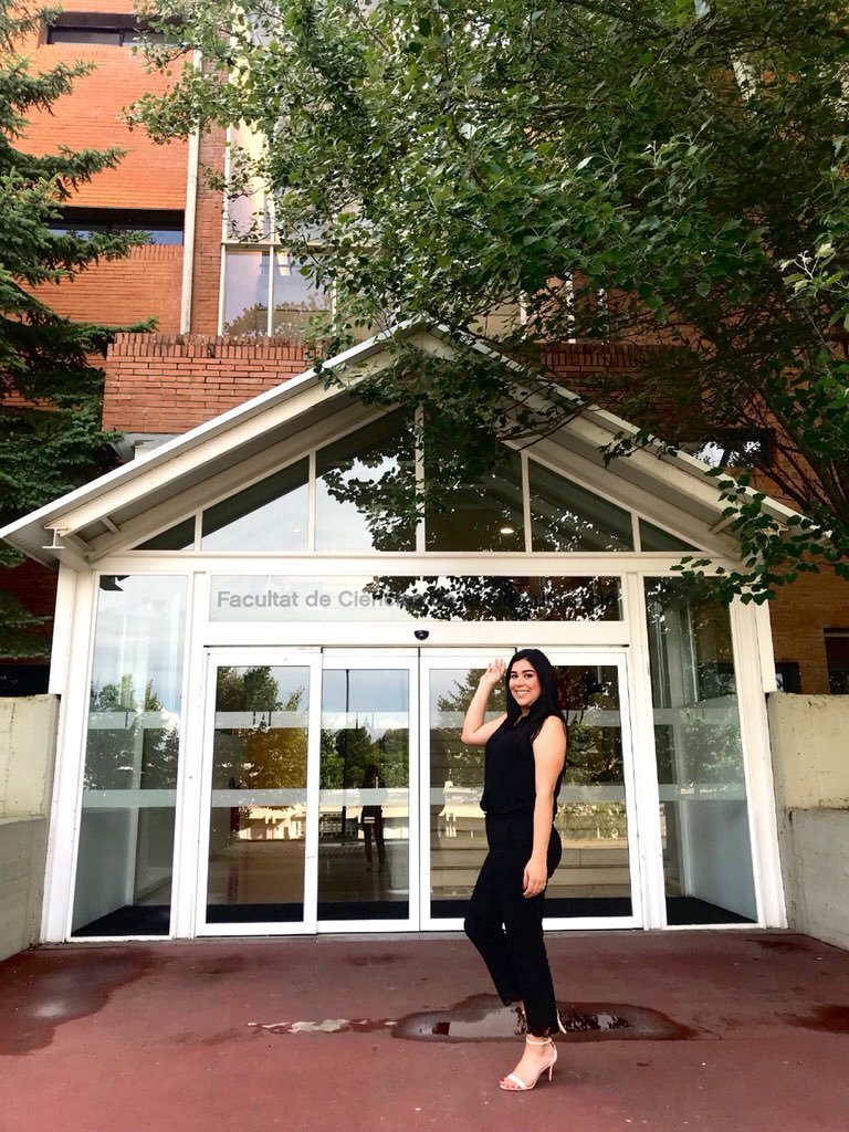 soalhome's tweet photo. Soy Magister de la Comunidad Autónoma de Cataluña 🎓🎓 #masterdone #DigameMagister #MiEcuador #ecuatorianaalmundo https://t.co/oiUavDvGse