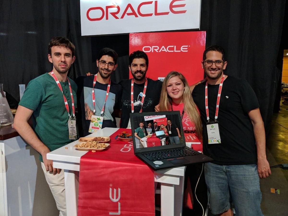 OracleCareers's tweet photo. Some of Israel's brightest coders come together with some of the local alumni elite. At the #8200eisp Annual Networking Event, the @OracleDataCloud and @ravellosystems Development teams met and networked with early-stage innovators and entrepreneurs in the country. #OracleTalent https://t.co/k6kzb7UP6B