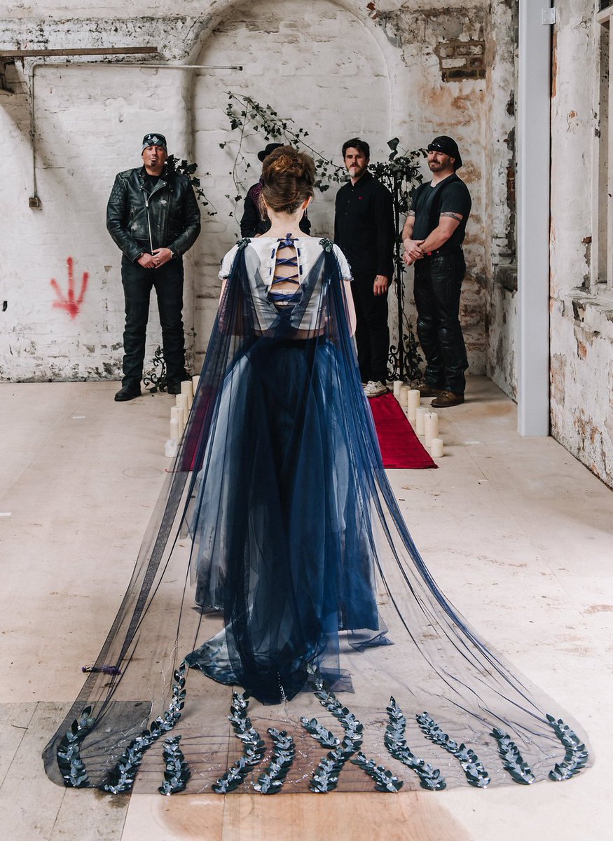 MrsPandP's tweet photo. A Whisky and Rock ‘n’ Roll themed Wedding for the modern day Romeo and Juliet
Images @BirgittaZoutman 
https://t.co/FzJUcNGLex Dress and Cape  ~ Adorn by Ashley https://t.co/lkJ4qhMooe https://t.co/pTpEpXsduu