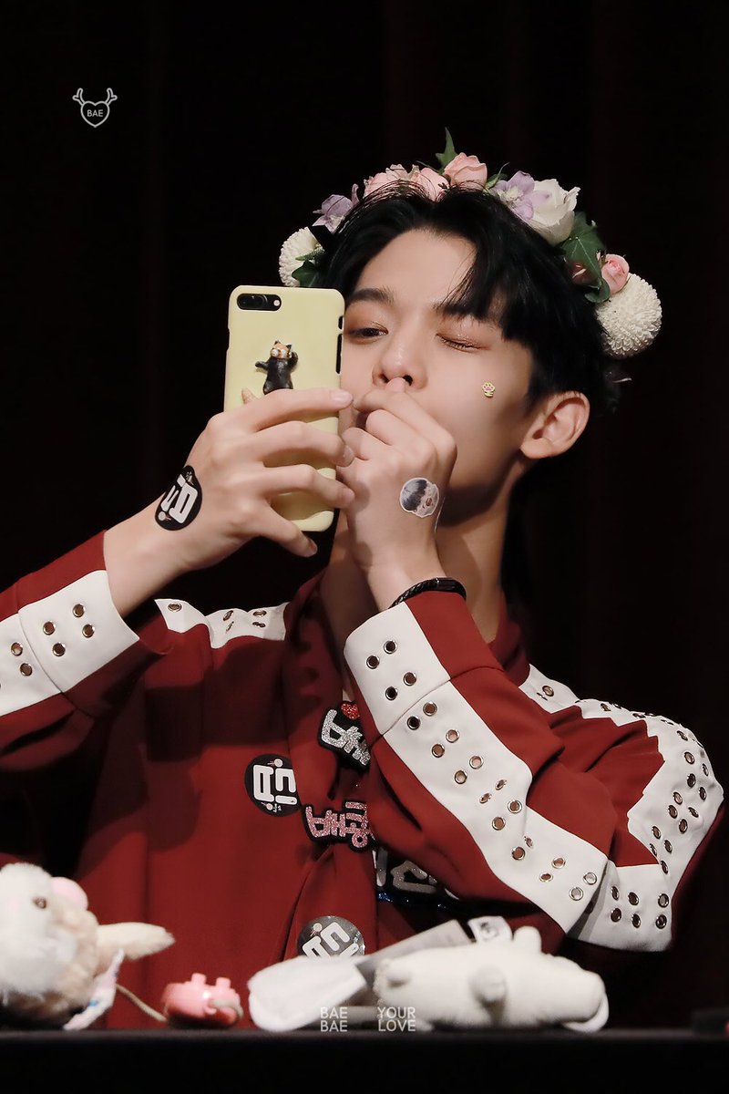 BAEBAE_YOURLOVE's tweet photo. 180610
배지뇽 가만안도 😫😫💦💦 지짜 정말 너무 완전 대박 기엽자낭 ❤️😘😉❤️
#진영 #배진영 #워너원 #가장큰선물

🖇 https://t.co/xpR7qk1k9c
🖇 https://t.co/3PKuF4zcps
🖇 https://t.co/1AhJ0mcwdn
🖇 https://t.co/lOFEIeDg5o https://t.co/DzI5yydacm