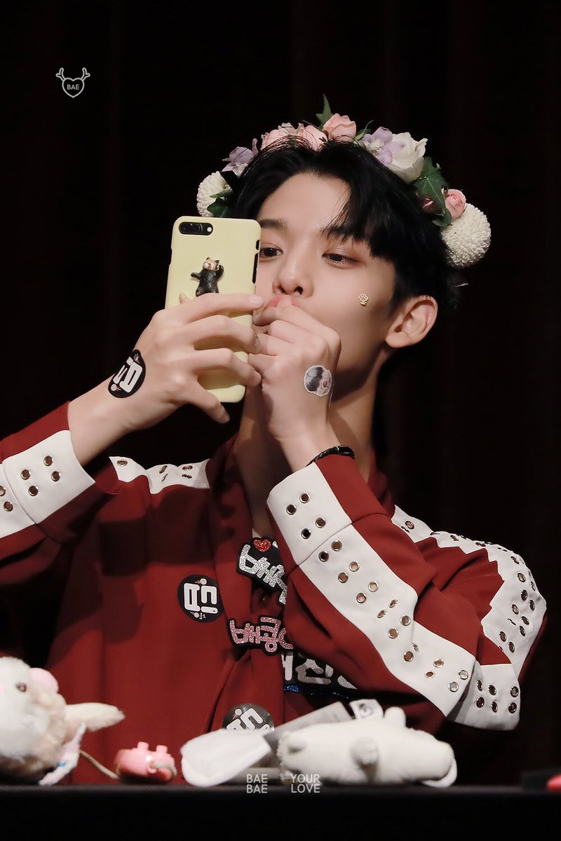 BAEBAE_YOURLOVE's tweet photo. 180610
배지뇽 가만안도 😫😫💦💦 지짜 정말 너무 완전 대박 기엽자낭 ❤️😘😉❤️
#진영 #배진영 #워너원 #가장큰선물

🖇 https://t.co/xpR7qk1k9c
🖇 https://t.co/3PKuF4zcps
🖇 https://t.co/1AhJ0mcwdn
🖇 https://t.co/lOFEIeDg5o https://t.co/DzI5yydacm