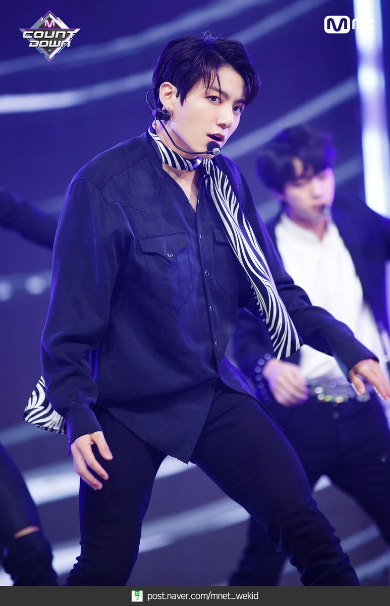 kookpiics's tweet photo. https://t.co/7Dn2lAbcy0