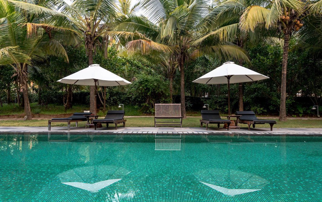 Beat the #MondayBlues with a dip in the pool!

#AtAashyanaLakhanpal #asia #india #goa #candolim #villas #cottages #beachsidecottages #mondayblues #dip #pool #tropicalgarden #onthebeach #candolimbeach #beachsitout #beachaccess #bucketlist