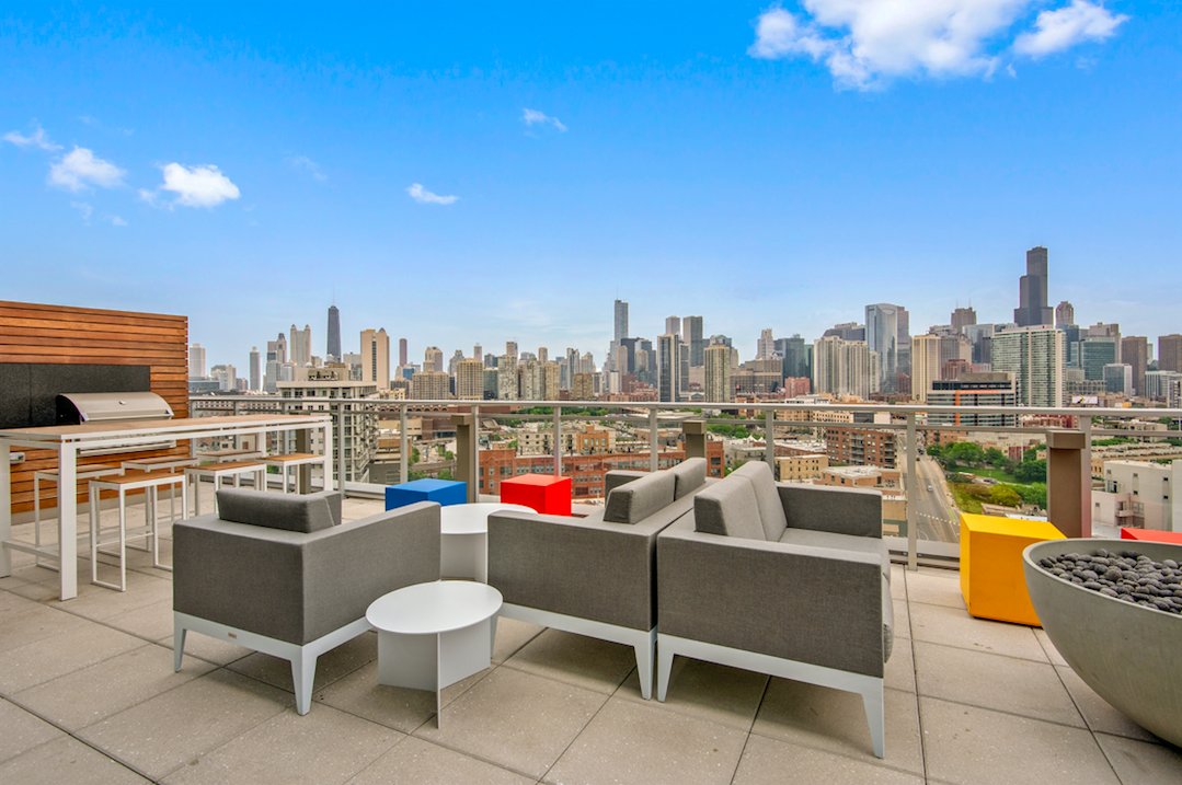 Amenity spaces that are an extension of your home. #SpokeApts in #RiverWest. | bit.ly/2H7cuo7