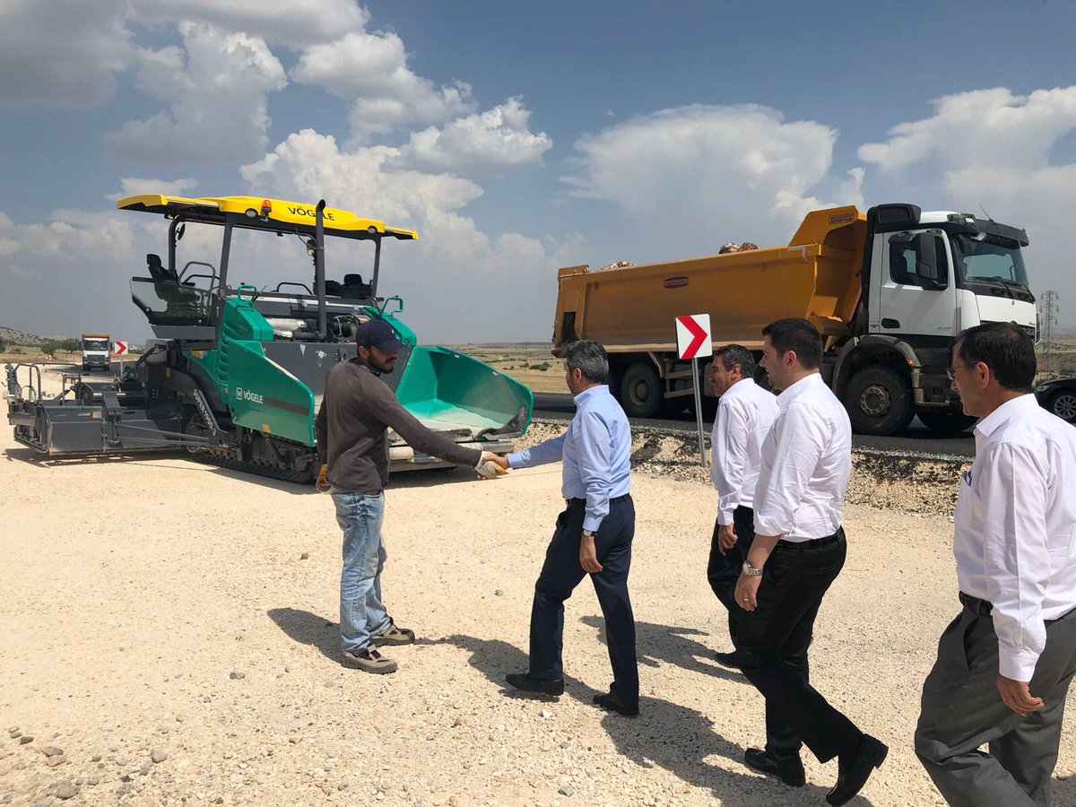 AhmetAYDIN_02's tweet photo. Nissibi köprüsünden Kahta’ya kadar otoban ayarında duble yol çalışması son hızı ile devam ediyor.. https://t.co/D4ZBQcioXO