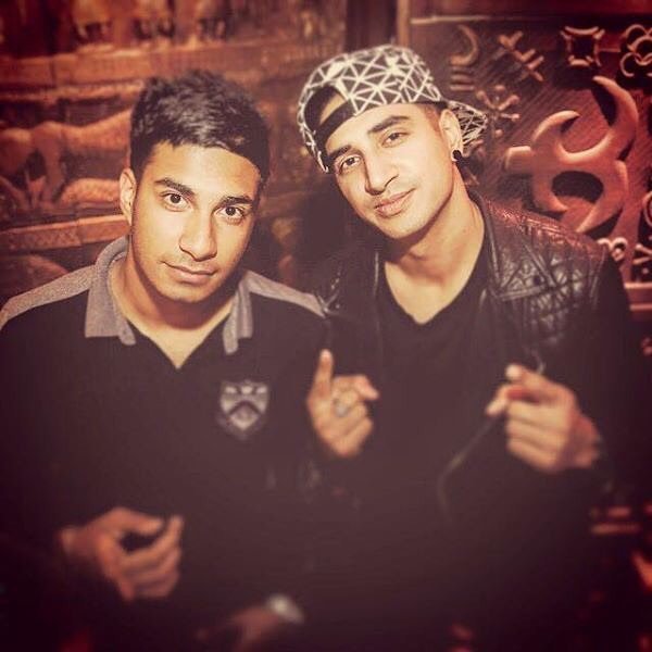 DJSHRAII's tweet photo. Who would have thought us 2 would end up presenting Saturday night shows on @bbcasiannetwork ! #AsianNetworkResidency @DJRUGRAT @M_Movements https://t.co/lx58xTR5eG