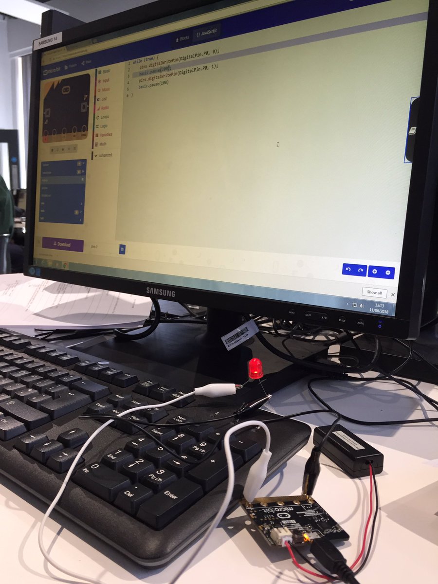 Artronix tweet media