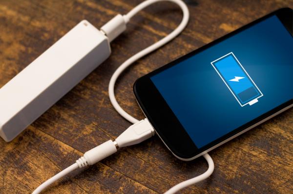 tecno_unComo's tweet photo. Cómo arreglar una batería de móvil que no carga https://t.co/gDQlx7Tx0s #tecnologia https://t.co/EU86i7Asda