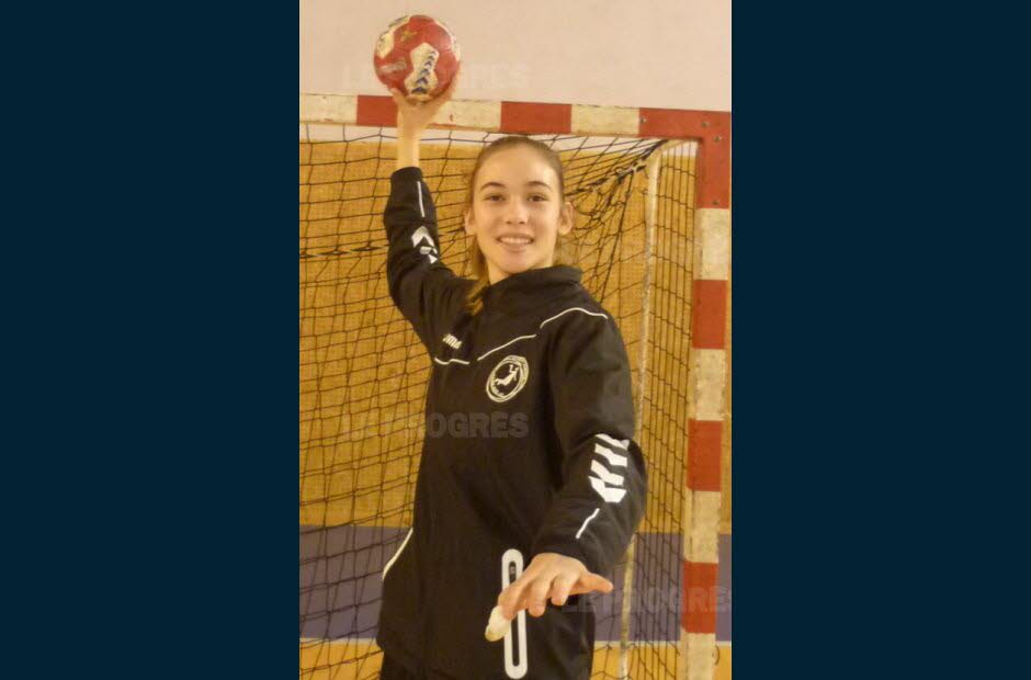neptunesnantes's tweet photo. 🔛 Cira et Karichma quittent le centre de formation après la signature de leur 1er contrat pro 🖍️ le club enregistre l'arrivée de Janna Sobrepera (demi-centre/arrière gauche) et de Floriane André (gardienne) 😉 plus d'infos 👇
https://t.co/dU5eg5VXC9
#nlah #teamroses #formation https://t.co/PeX3TLVyGG