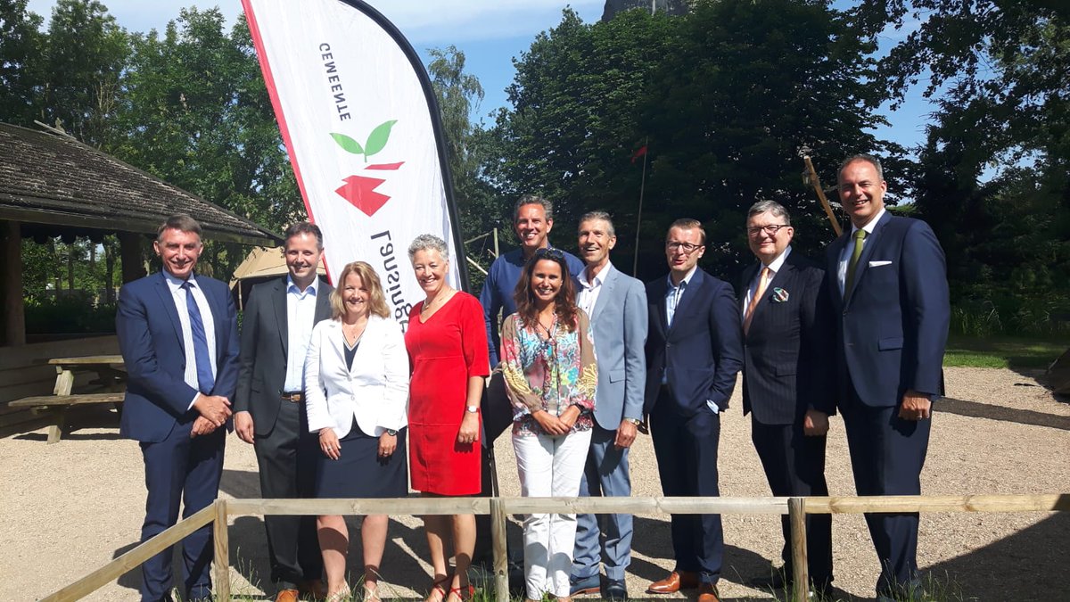 Met <a href="/FortuynS/">Simon Fortuyn</a> namens onze kiezers en partij het coalitieakkoord van <a href="/Leefbaar3B/">Leefbaar 3B - Lansingerland</a> <a href="/VVD_LL/">VVD Lansingerland</a> <a href="/CDALansingerlnd/">CDA Lansingerland</a> en <a href="/CULansingerland/">ChristenUnie Lansingerland</a> mogen ondertekenen. Bij de uitwerking tot een collegeprogramma worden natuurlijk onze inwoners, bedrijven en instellingen betrokken. #inwonersstaancentraal