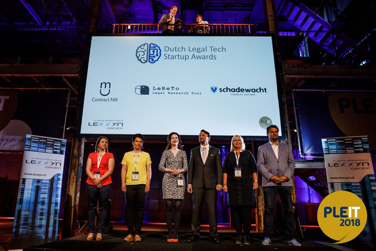 PLEIT_EVENT's tweet photo. De Oostenrijkse Startup #LeReTo won afgelopen week bij #PLEIT2018 de @dutchlegaltech Startup Awards 2018. https://t.co/wHo8FiieRp #LTSA https://t.co/2KICtHYnJI