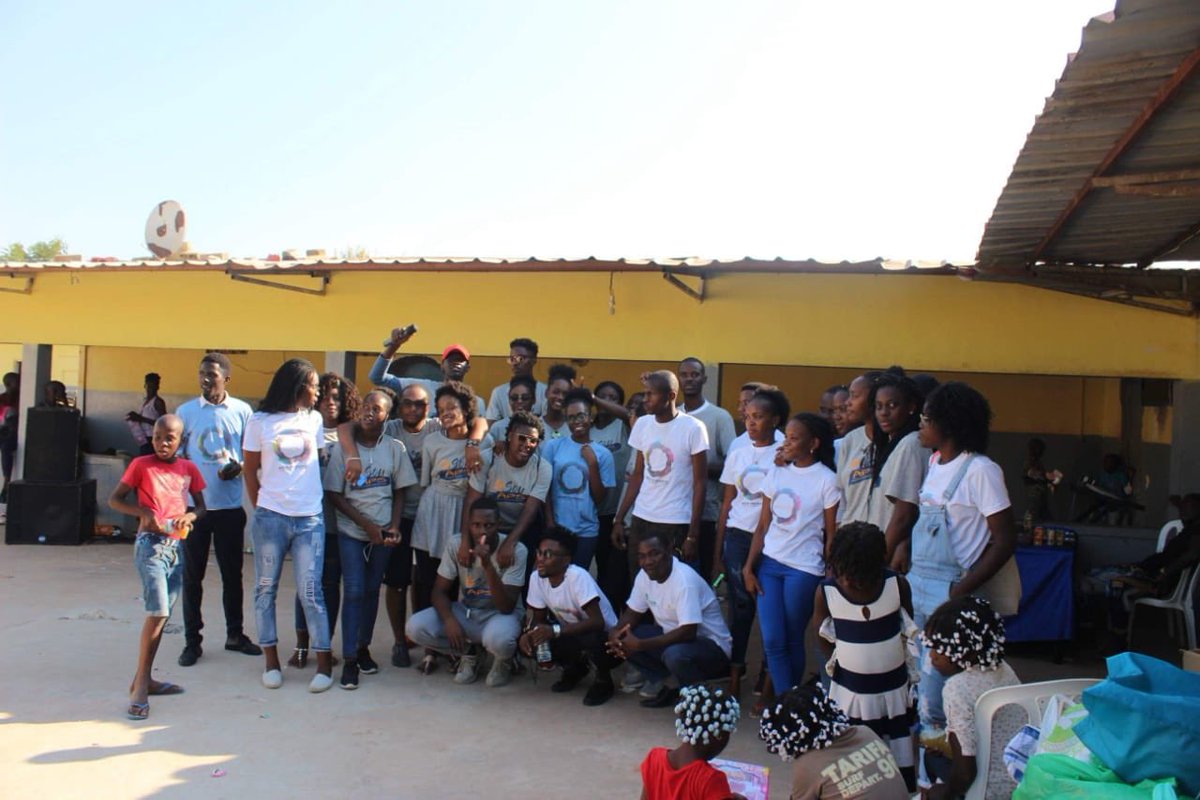 ApsSorrir's tweet photo. Música,dança,teatro e muito humor,também fizeram parte desse dia tão maravilhoso.
Ainda sobre a visita a confraternização ao centro de acolhimento de crianças e jovens EL BETEL 
Uma vez APS,APS para Sempre https://t.co/Ahh4WEtoec