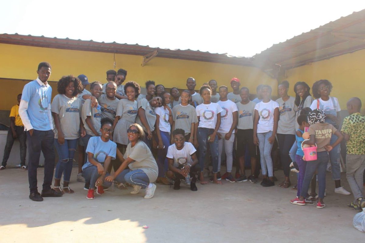 ApsSorrir's tweet photo. Música,dança,teatro e muito humor,também fizeram parte desse dia tão maravilhoso.
Ainda sobre a visita a confraternização ao centro de acolhimento de crianças e jovens EL BETEL 
Uma vez APS,APS para Sempre https://t.co/Ahh4WEtoec