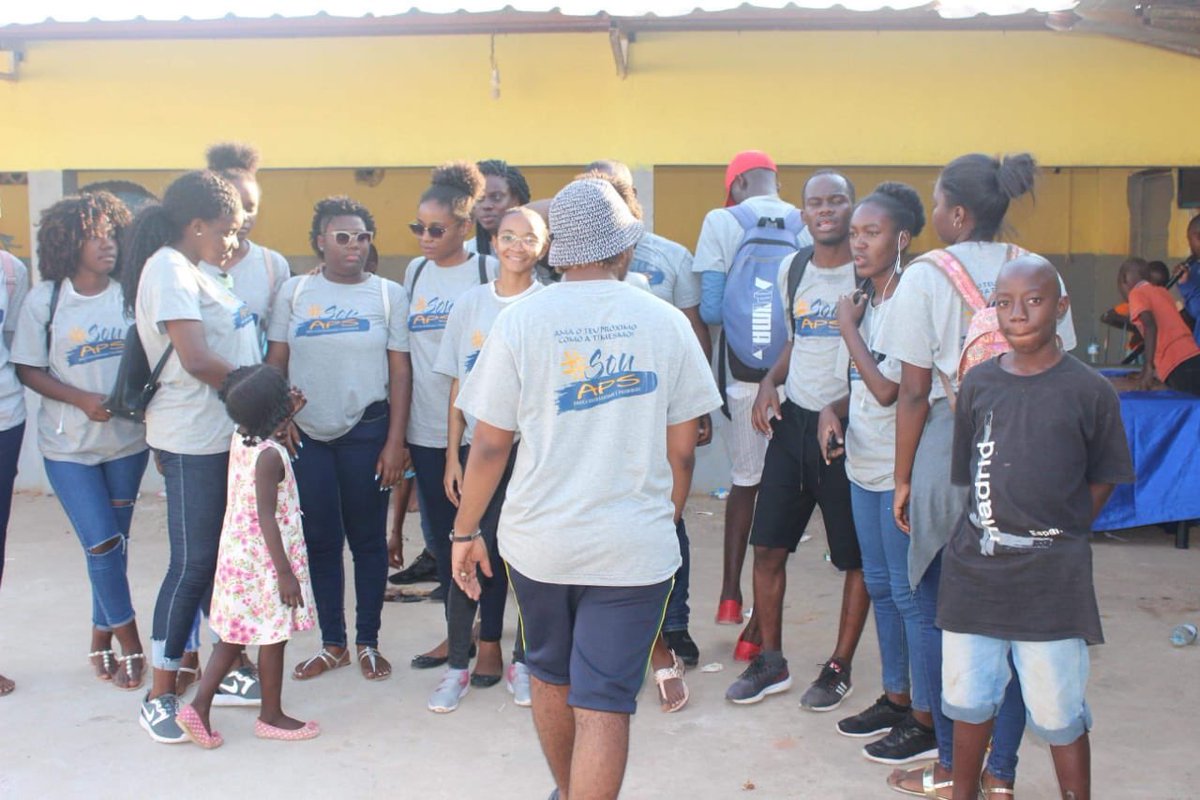 ApsSorrir's tweet photo. Música,dança,teatro e muito humor,também fizeram parte desse dia tão maravilhoso.
Ainda sobre a visita a confraternização ao centro de acolhimento de crianças e jovens EL BETEL 
Uma vez APS,APS para Sempre https://t.co/Do1TSEhb6m
