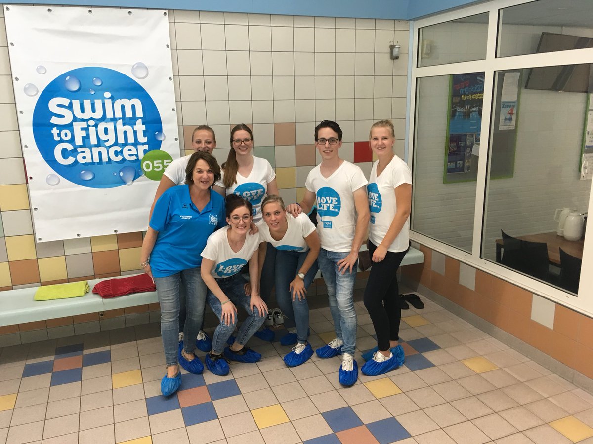 Studenten Saxion zetten zich in voor Swim to Fight Cancer Apeldoorn. Met een sponsorswim proberen ze zoveel mogelijk teams in het water te krijgen op 16 september in het Apeldoorns kanaal. Doe ook mee! Schrijf je in op apeldoorn.swimtofightcancer.nl
#STFC055