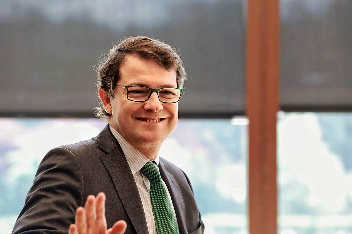 PPopularCyL's tweet photo. El Presidente del PP de Castilla y León, Alfonso Fernández Mañueco @alferma1, ha sido nombrado por la Junta Directiva Nacional, Vicepresidente del Comité Organizador del Congreso del @PPopular https://t.co/jrI0jSRR95