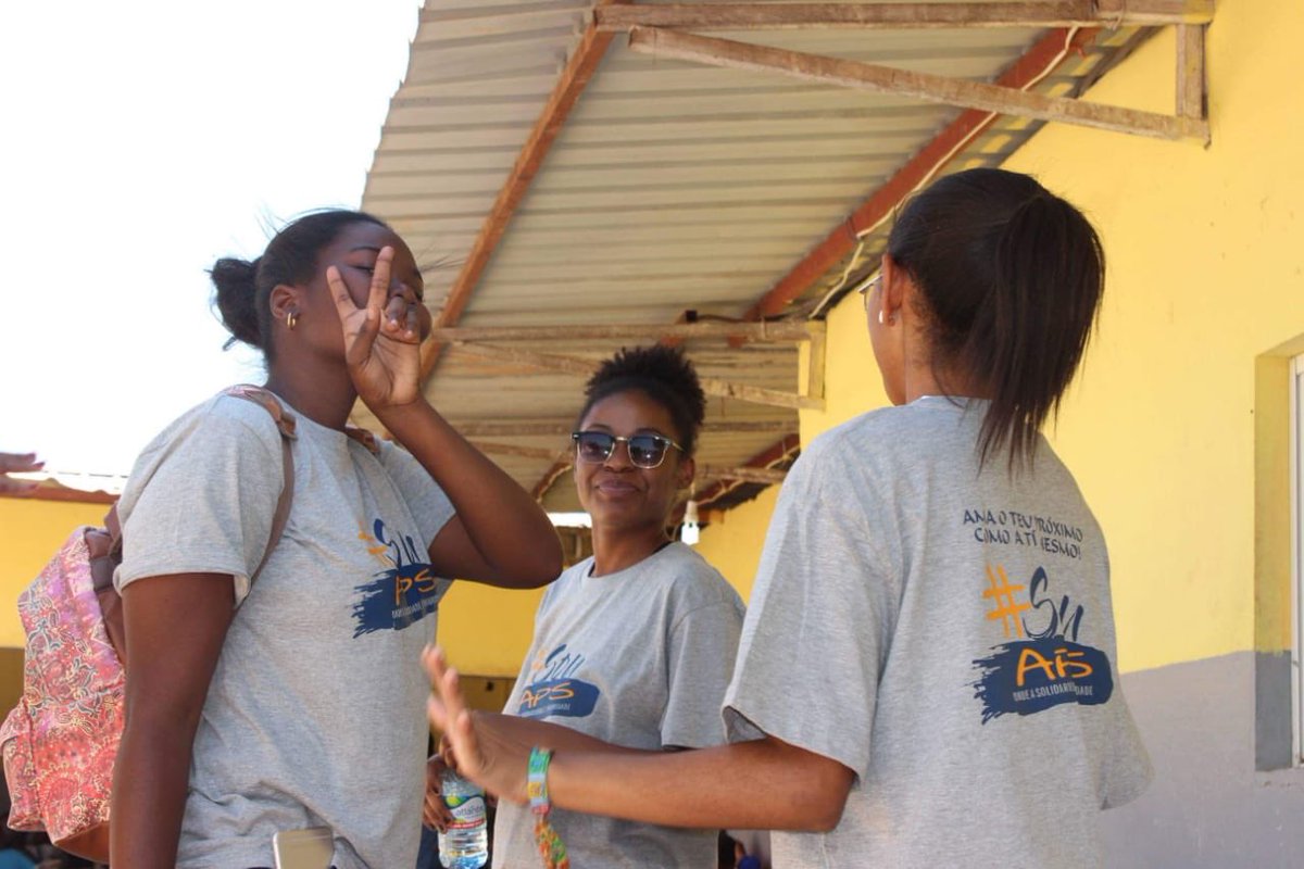 ApsSorrir's tweet photo. Música,dança,teatro e muito humor,também fizeram parte desse dia tão maravilhoso.
Ainda sobre a visita a confraternização ao centro de acolhimento de crianças e jovens EL BETEL 
Uma vez APS,APS para Sempre https://t.co/LOrlH5a2zS