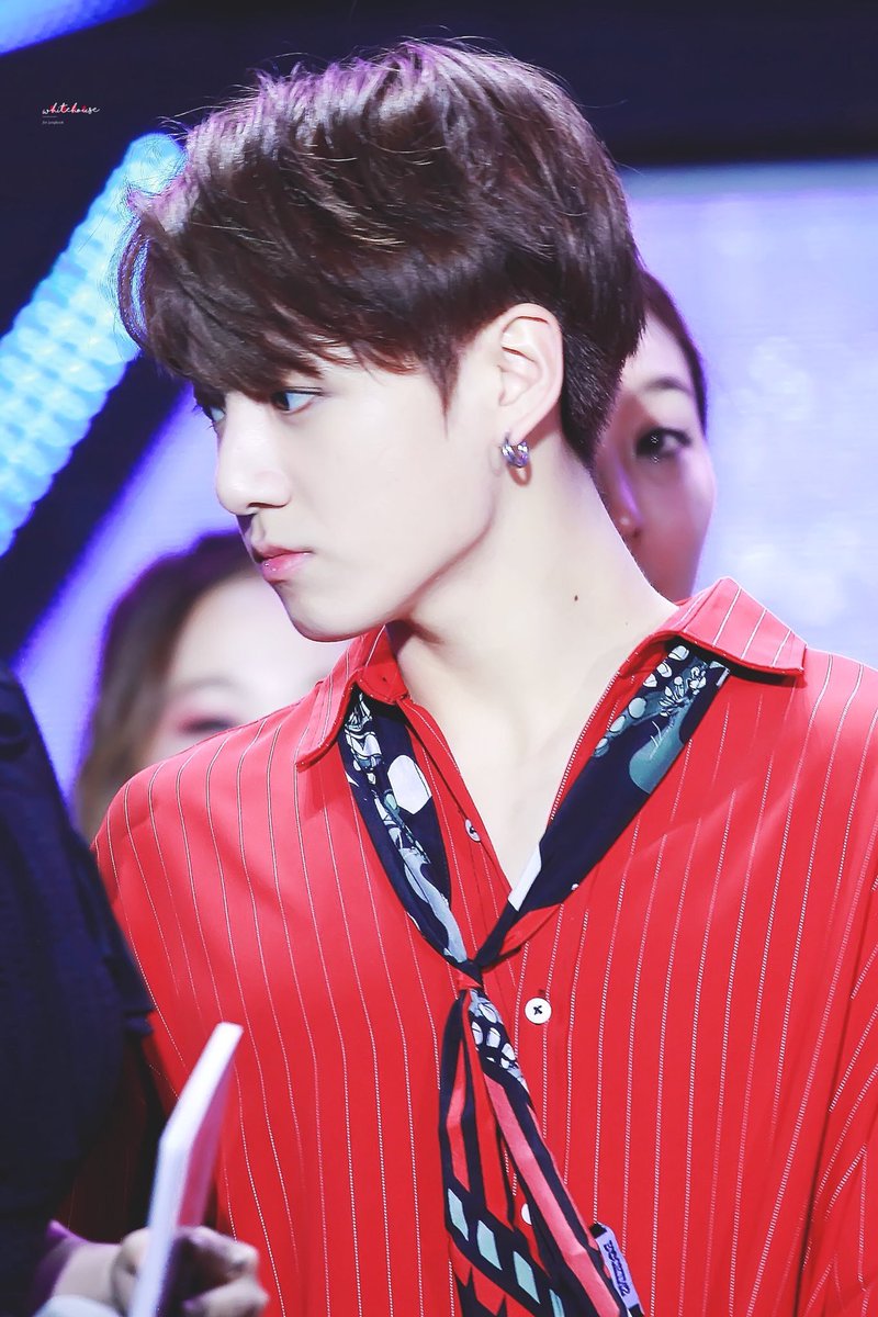 kookpiics's tweet photo. https://t.co/cg4TO2ERmt