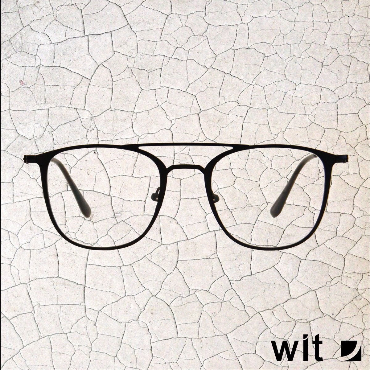 WITEyewear's tweet photo. El metal sigue rompiendo los esquemas esta temporada 😜 #WIT #witeyewear

#metal #FelizLunes #Witters #gafas #gafasdesol #gafasdevista #sunglasses #love #June #glasses #moda #optica #cute #beautiful #Verano2018 #optica #summer https://t.co/pzYp7qIUql