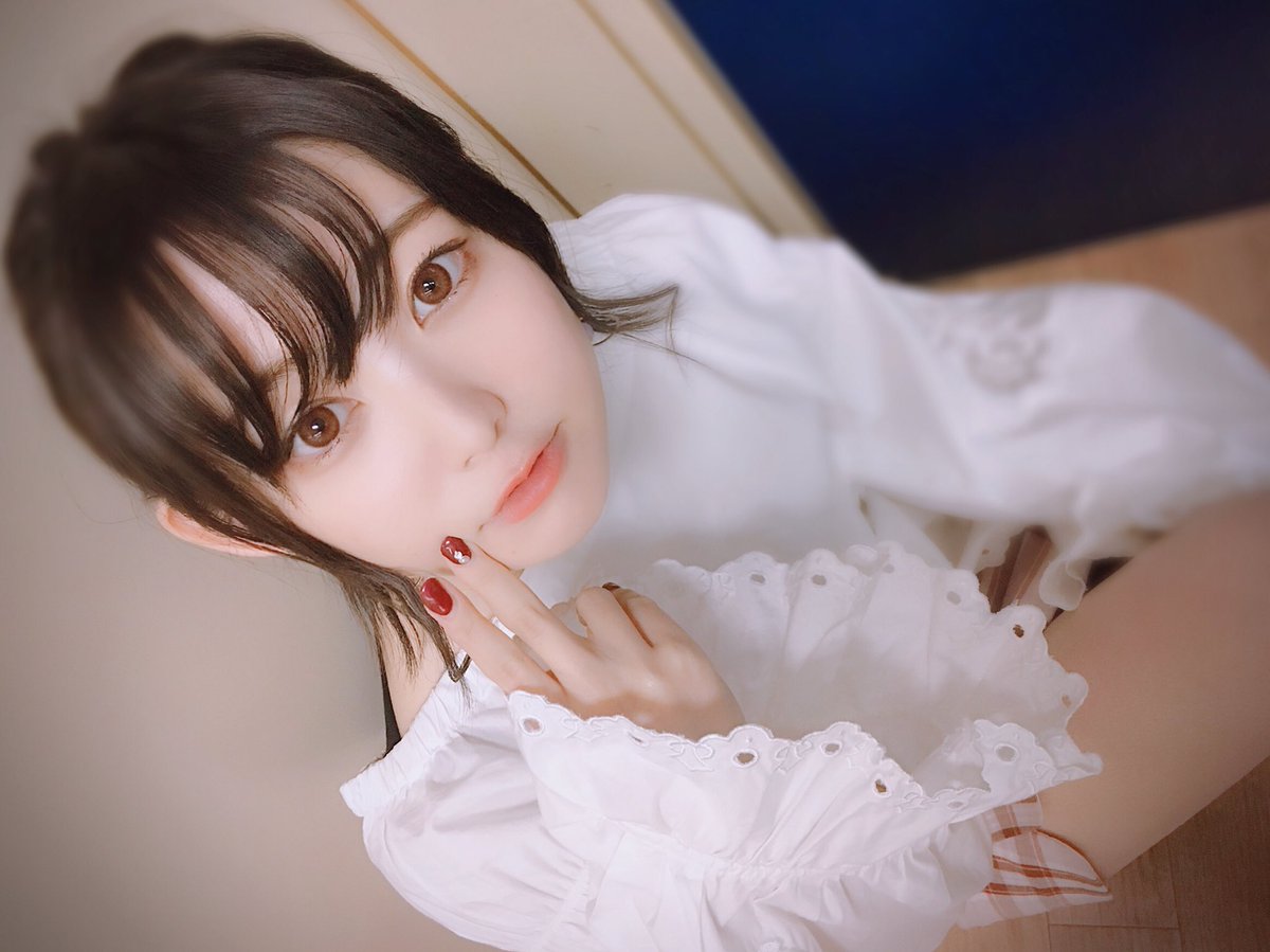 猫目女子 猫目女子